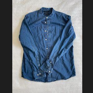 Banana Republic Untucked Slim-Fit Chambray Shirt - Color: Denim -  Size: L Tall